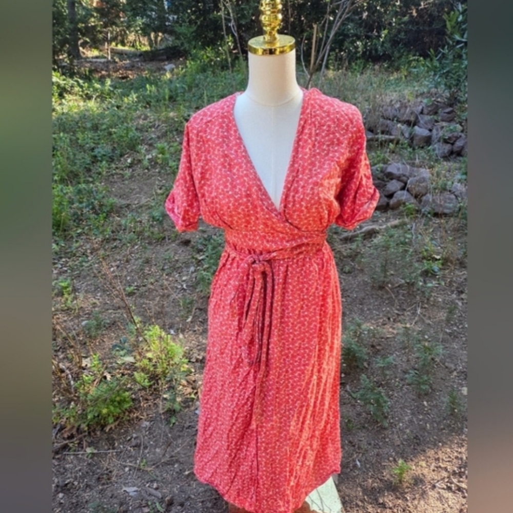 Urban Outfitters Gabrielle Woven Dobby‎ Midi Dress Size Medium